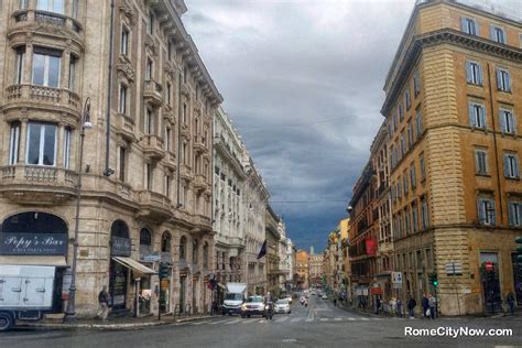 Roma Via del Tritone .